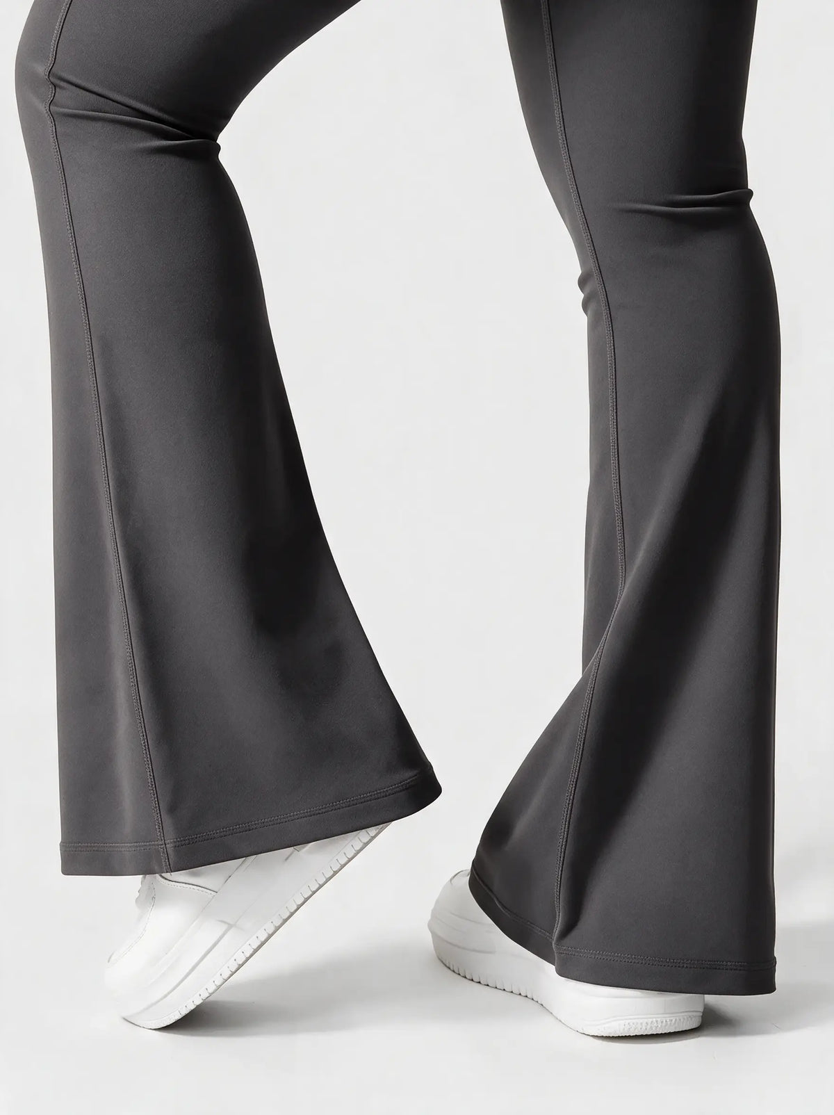 Zovella Sculpted Flared Leggings