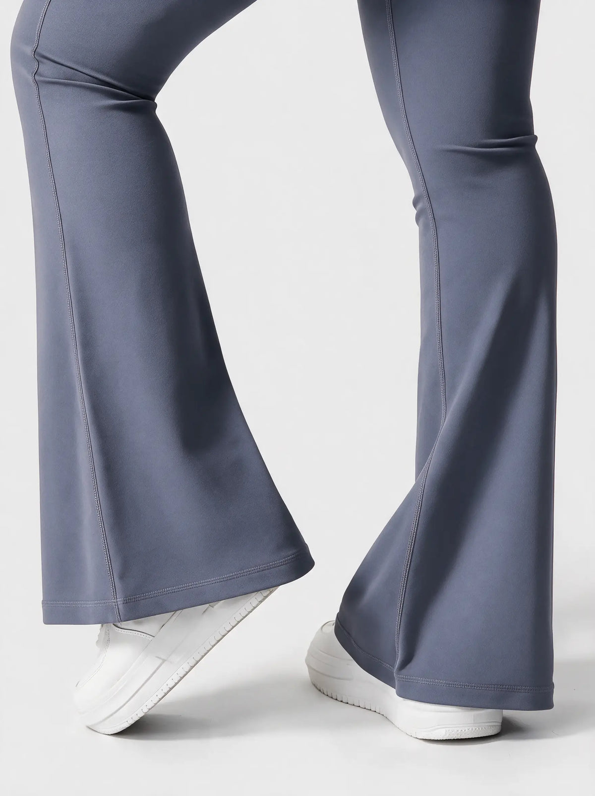 Zovella Sculpted Flared Leggings