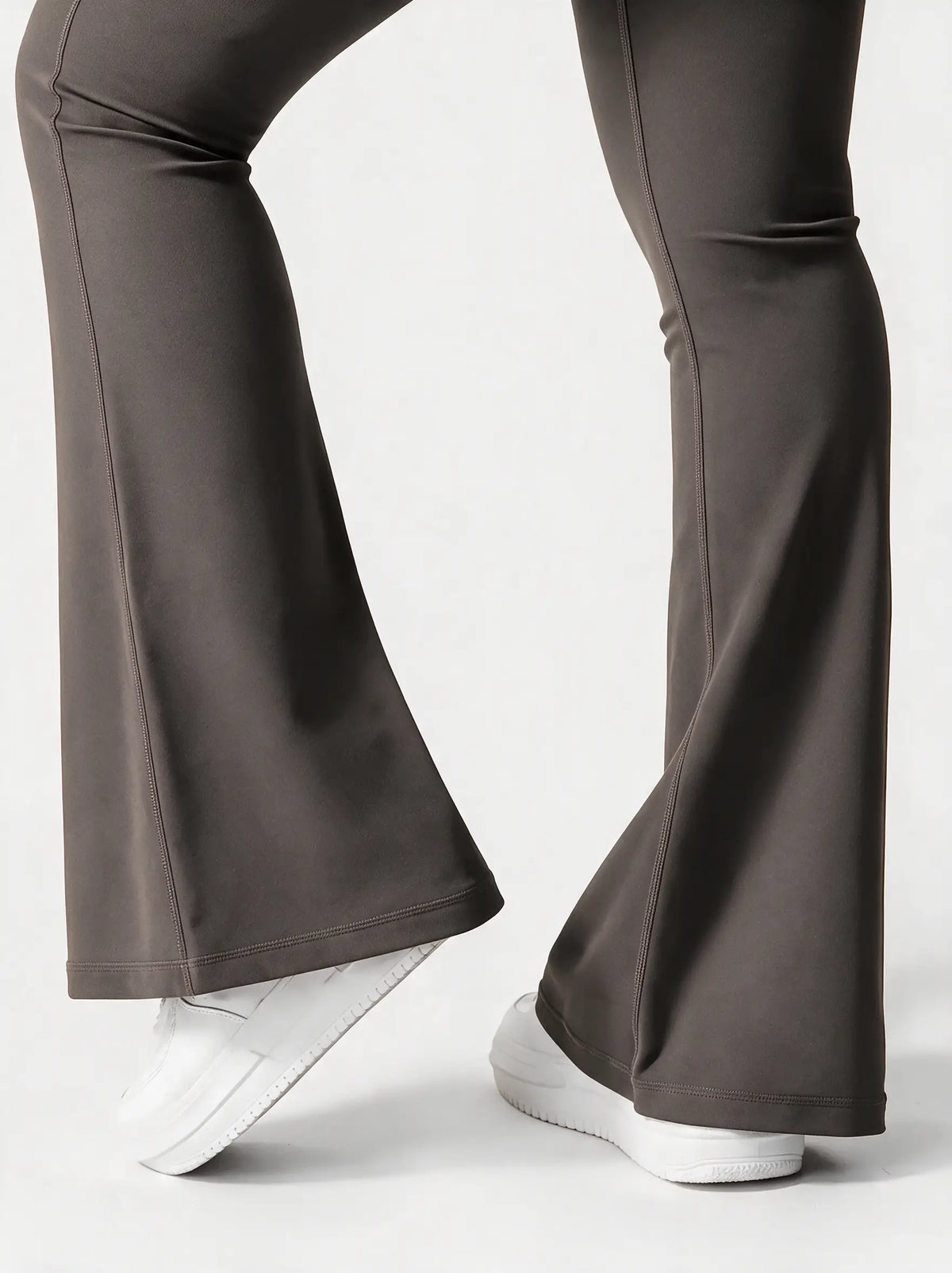 Zovella Sculpted Flared Leggings