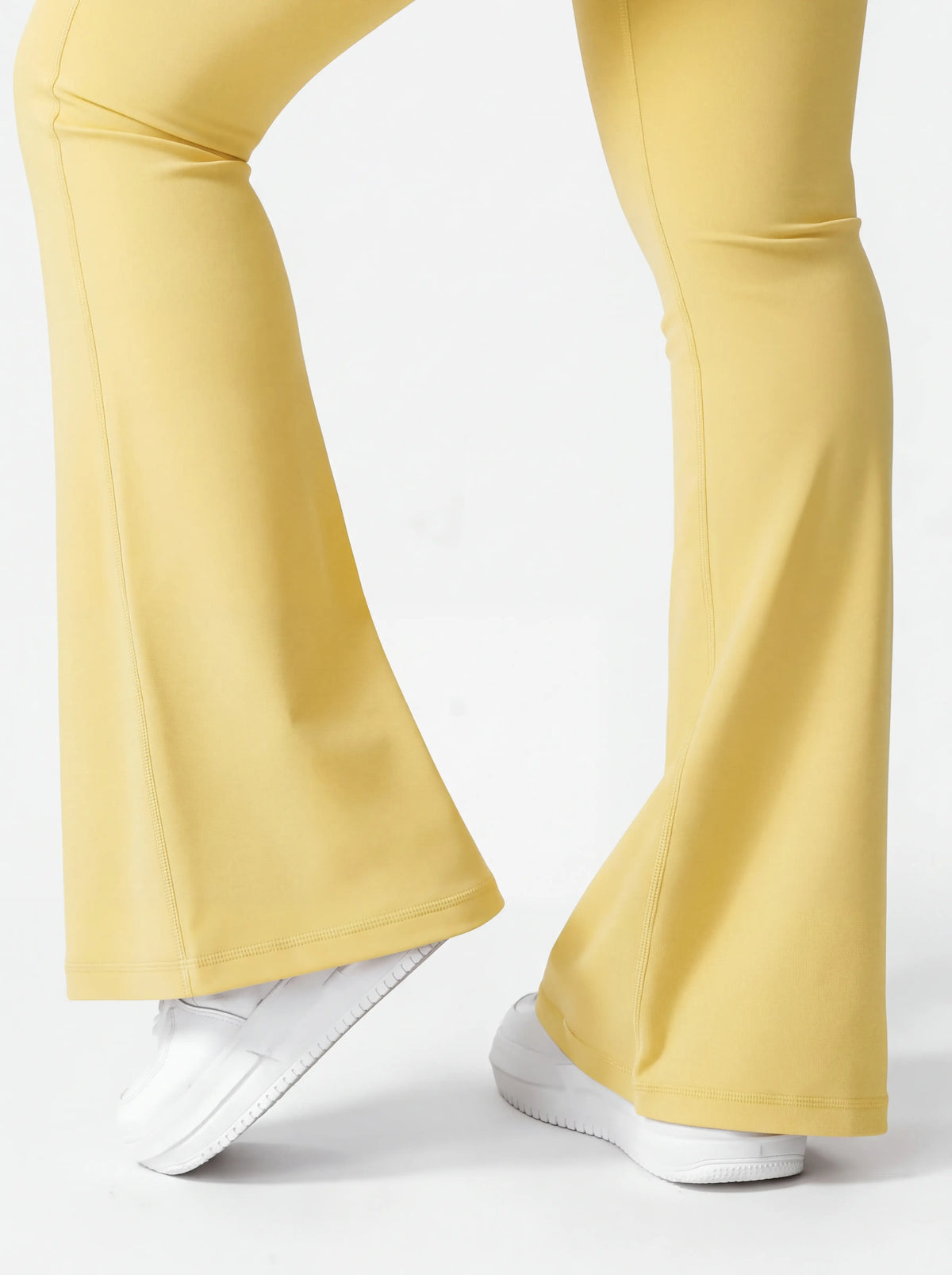 Zovella Sculpted Flared Leggings